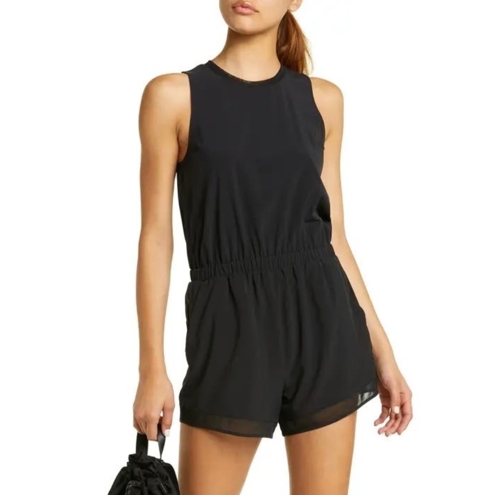 * FIRM PRICE* ZELLA GETAWAY SLEEVELESS ROMPER